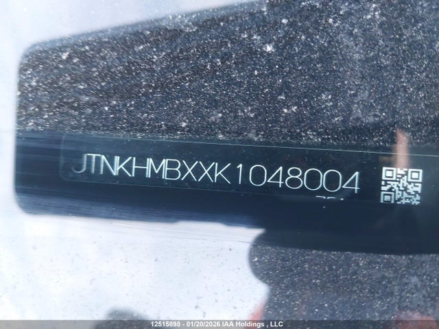 JTNKHMBXXK1048004 Toyota C-HR XLE