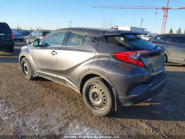 JTNKHMBXXK1048004 Toyota C-HR XLE