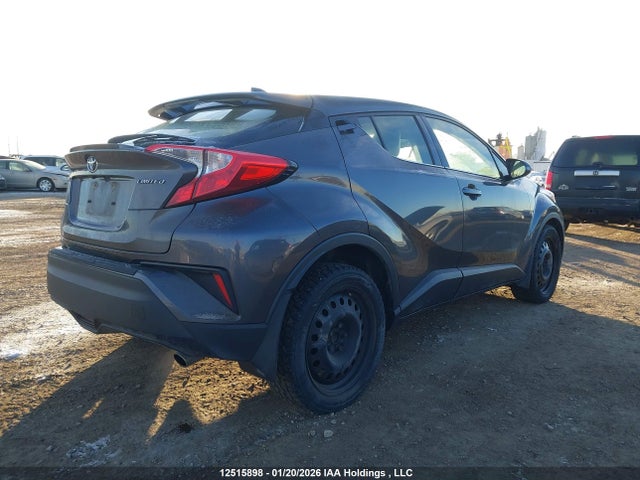JTNKHMBXXK1048004 Toyota C-HR XLE