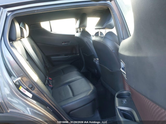 JTNKHMBXXK1048004 Toyota C-HR XLE