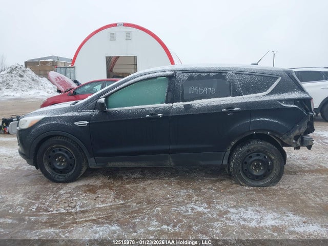 1FMCU9GX7GUA33603 Ford ESCAPE SE