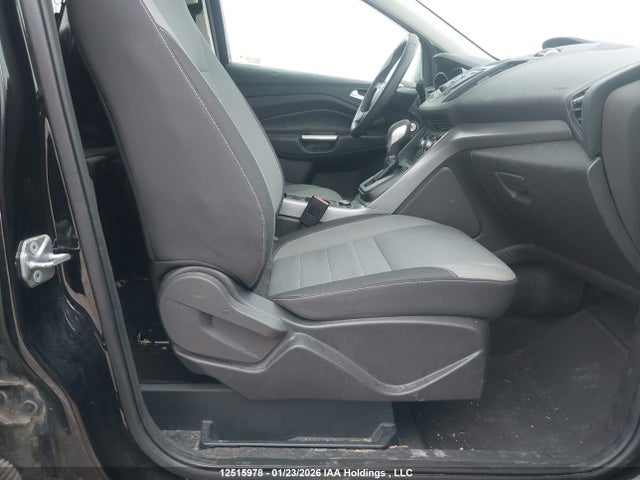 1FMCU9GX7GUA33603 Ford ESCAPE SE