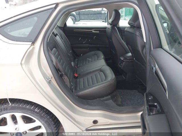 3FA6P0HD1GR107863 Ford FUSION SE