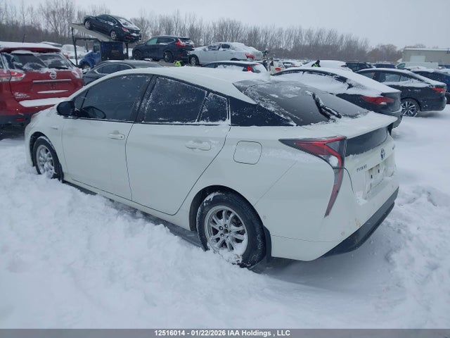 Toyota Prius Technology 2018 JTDKARFU8J3068101 Image 3