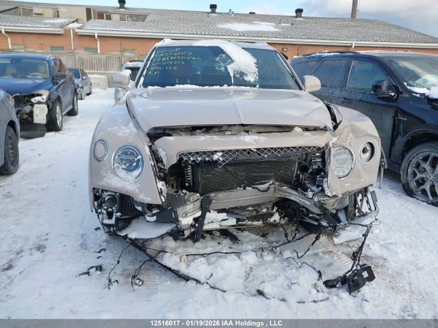 Bentley Bentayga 2017 SJAAC2ZV3HC014816 Image 6