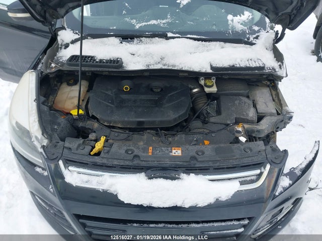 1FMCU9J99EUC62288 Ford Escape Titanium