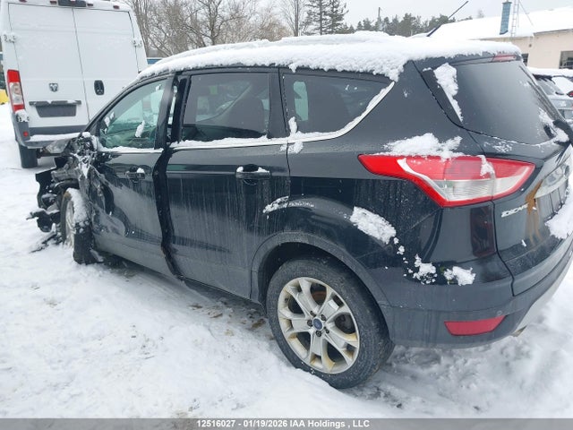 1FMCU9J99EUC62288 Ford Escape Titanium