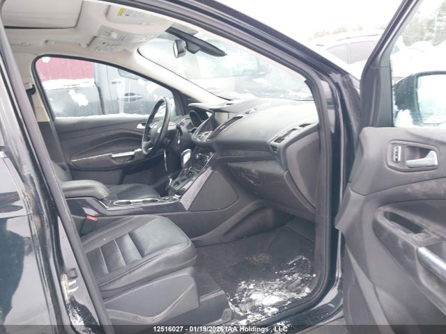 1FMCU9J99EUC62288 Ford Escape Titanium