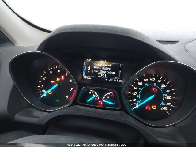 1FMCU9J99EUC62288 Ford Escape Titanium