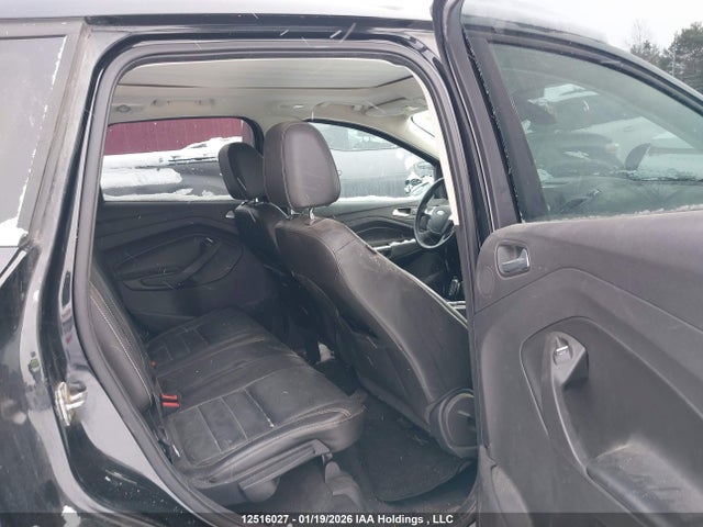 1FMCU9J99EUC62288 Ford Escape Titanium