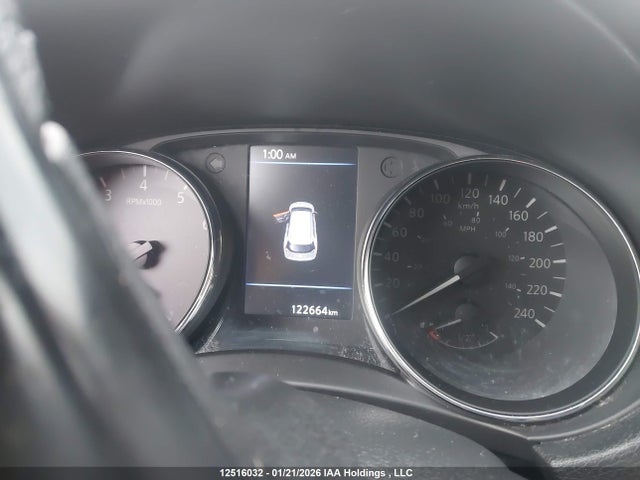 5N1AT2MV9JC782758 Nissan Rogue