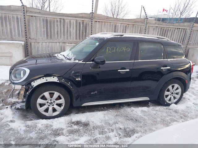 Mini Countryman Cooper 2018 WMZYV5C30J3E03096 Image 15