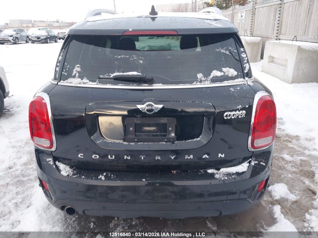 Mini Countryman Cooper 2018 WMZYV5C30J3E03096 Image 17