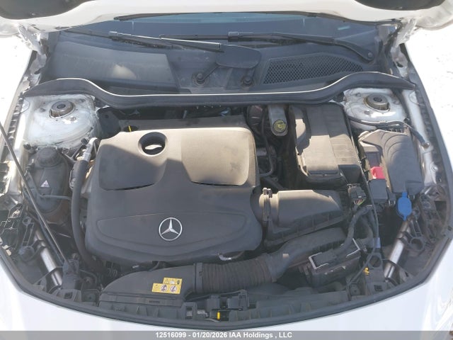 WDDSJ4GB0HN401122 Mercedes-Benz CLA 250 4MATIC