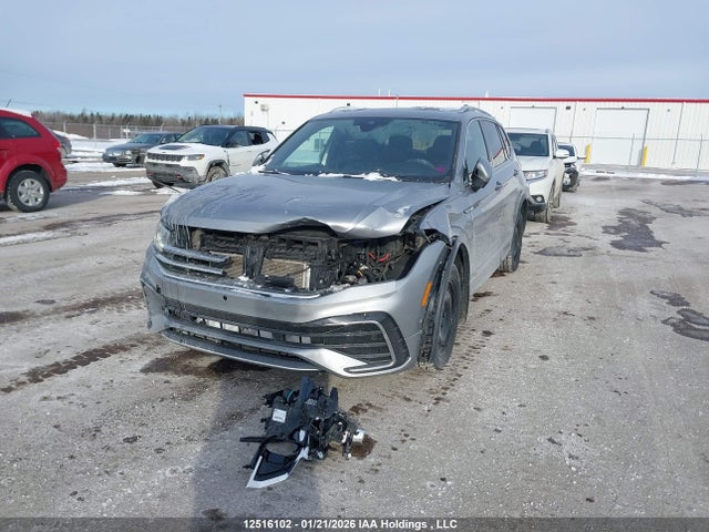 3VV4B7AXXPM086328 Volkswagen Tiguan Highline R-line