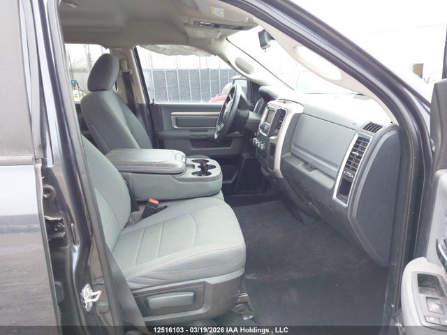 1C6RR7GT3GS109483 RAM 1500 Slt
