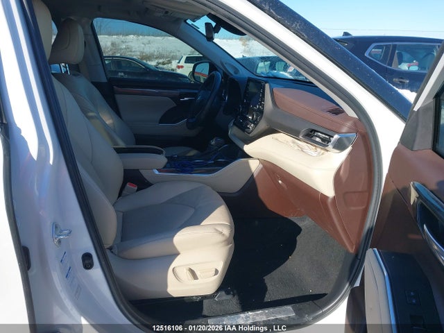 5TDDZRBH0NS254603 Toyota Highlander Limited