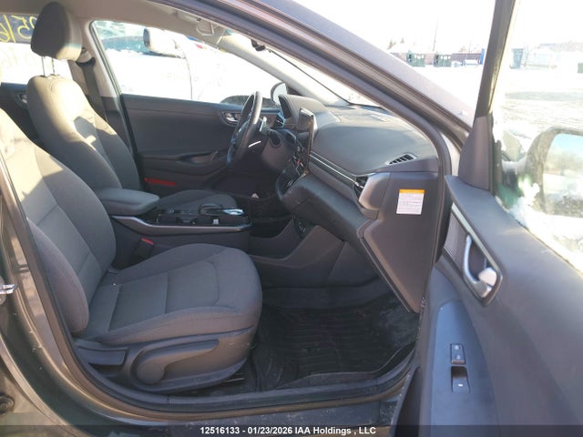 KMHC75LJ5LU076476 Hyundai Ioniq Electric Preferred