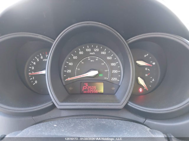 12516173 :رقم المزاد ، KNADM5A34F6978743 vin ، 2015 Kia Rio مزاد بيع