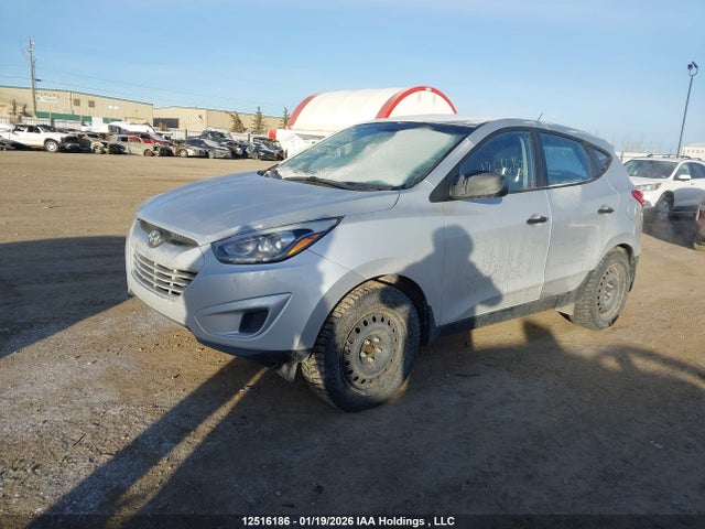 KM8JT3AF8FU995656 Hyundai Tucson Gl