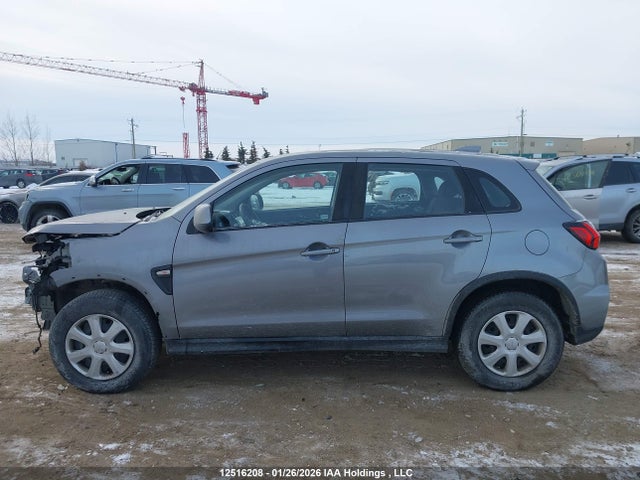 JA4AJ3AU8LU601474 Mitsubishi RVR ES