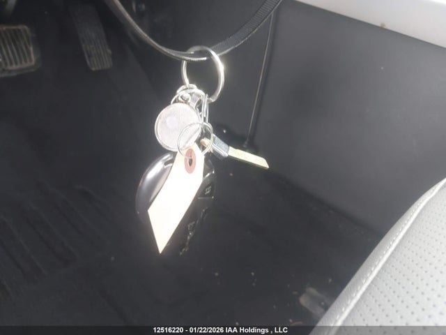 KMHLN4DJ8SU125649 Hyundai Elantra Hybrid Luxury/luxury W/two-tone Interior