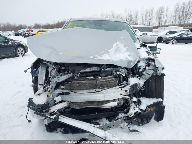 2T3B1RFV6RC444684 Toyota RAV4 LE