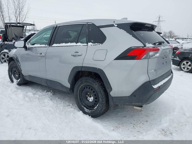 2T3B1RFV6RC444684 Toyota RAV4 LE