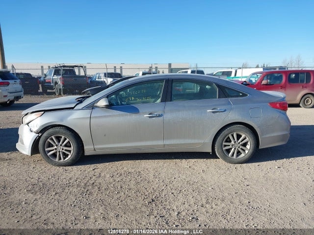 5NPE24AFXFH006281 Hyundai SONATA SE