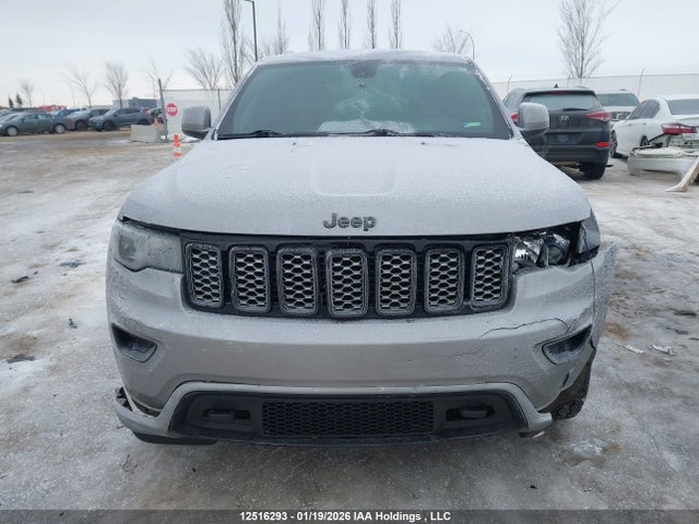 1C4RJFAG0JC417931 Jeep Grand Cherokee Laredo