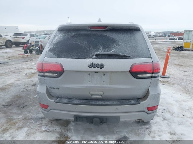 1C4RJFAG0JC417931 Jeep Grand Cherokee Laredo