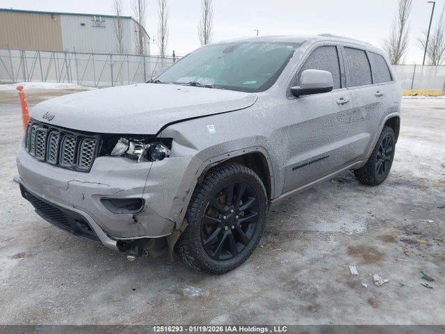 1C4RJFAG0JC417931 Jeep Grand Cherokee Laredo
