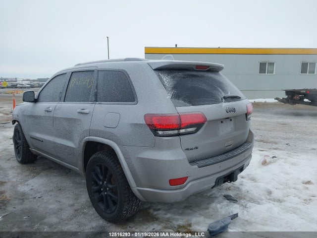 1C4RJFAG0JC417931 Jeep Grand Cherokee Laredo