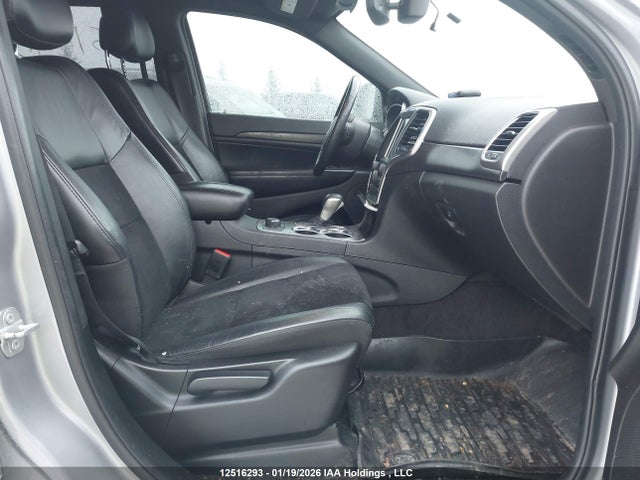 1C4RJFAG0JC417931 Jeep Grand Cherokee Laredo