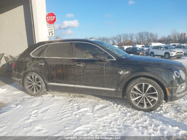 Bentley Bentayga V8 2019 SJAAM2ZV5KC023912 Image 13