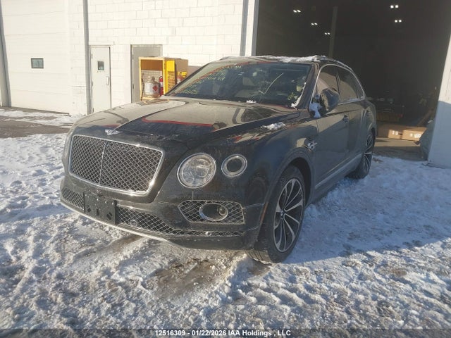 Bentley Bentayga V8 2019 SJAAM2ZV5KC023912 Image 2