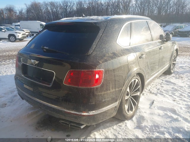 Bentley Bentayga V8 2019 SJAAM2ZV5KC023912 Image 4