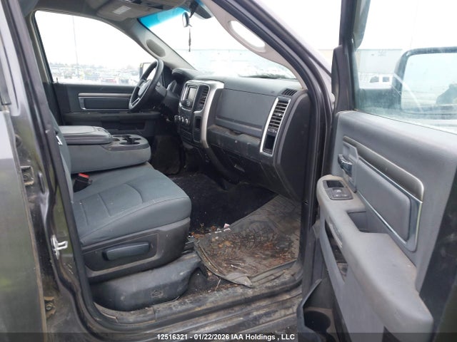 1C6RR7LT2KS607981 RAM 1500 Classic Slt
