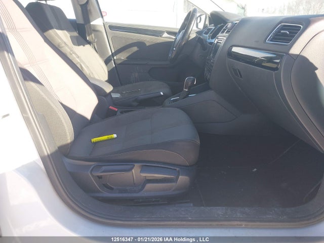 12516347 :رقم المزاد ، 3VWDB7AJ2HM375776 vin ، 2017 Volkswagen Jetta Wolfsburg Edition مزاد بيع