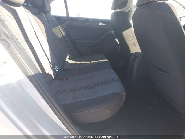12516347 :رقم المزاد ، 3VWDB7AJ2HM375776 vin ، 2017 Volkswagen Jetta Wolfsburg Edition مزاد بيع