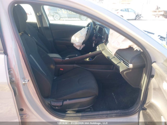 KMHLM4DG7RU821422 Hyundai ELANTRA SEL