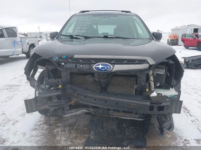JF2SJEMC9JH605971 Subaru Forester 2.5i Touring