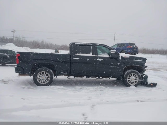 2GC4KNEY0S1218180 Chevrolet Silverado 2500hd Lt