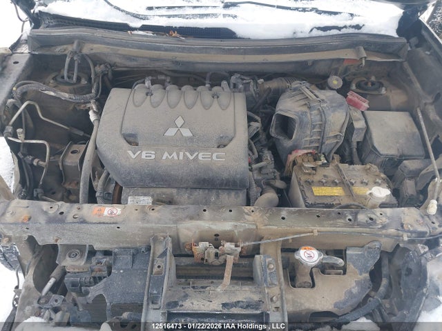 JA4JZ3AX4KZ605526 Mitsubishi Outlander Se/sel/le