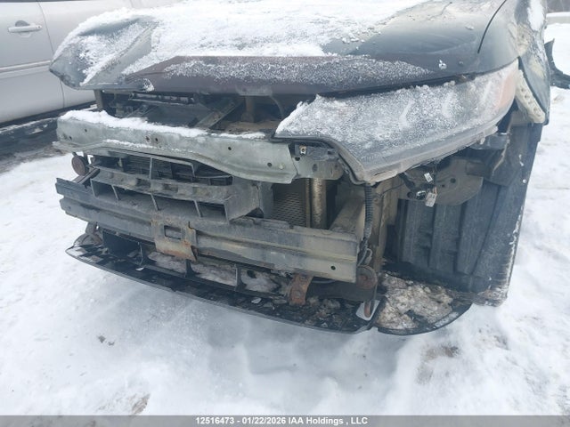 JA4JZ3AX4KZ605526 Mitsubishi Outlander Se/sel/le
