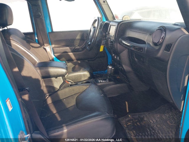 1C4BJWEG0HL580407 Jeep Wrangler Unlimited Sahara