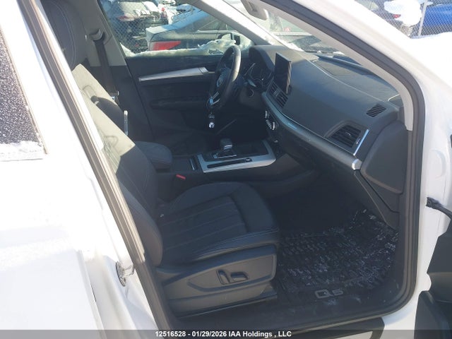 WA1AAAFYXM2124933 Audi Q5 45 Komfort