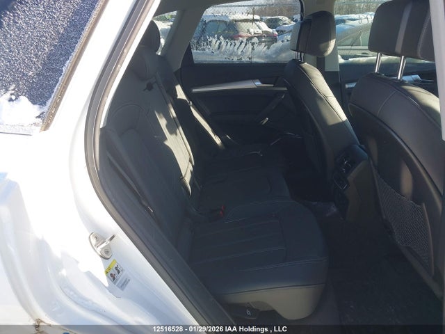 WA1AAAFYXM2124933 Audi Q5 45 Komfort