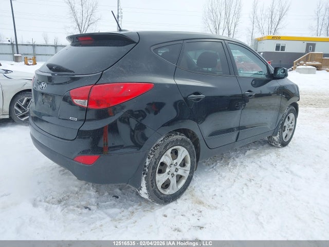 KM8JTCAF0FU052256 Hyundai Tucson Gl