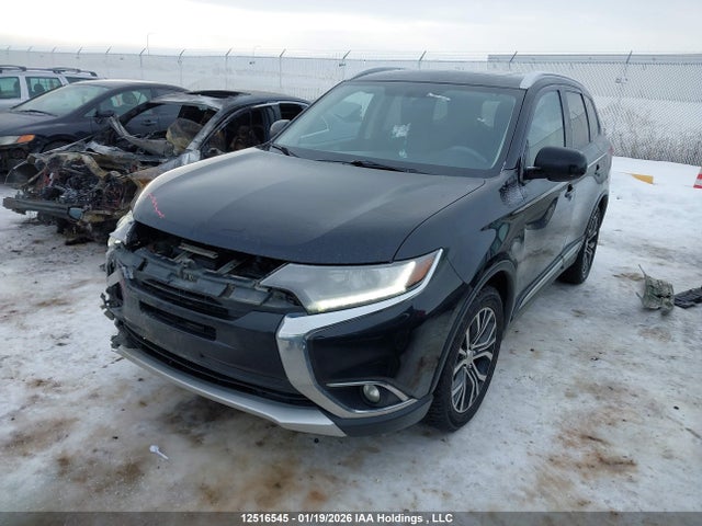Mitsubishi Outlander 2018 JA4AZ2A39JZ603390 Image 2